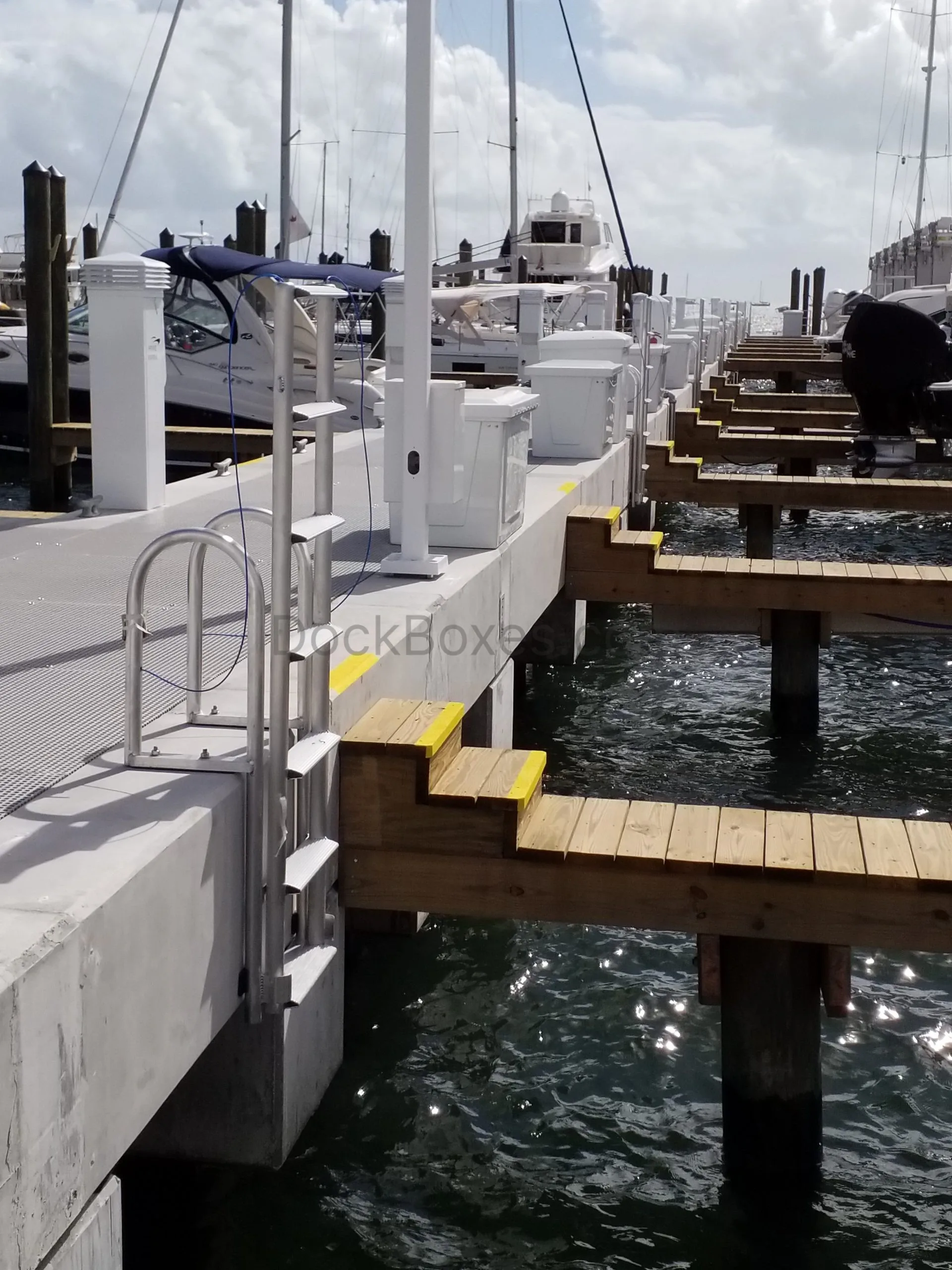 6 Step Straight Dock Ladder - Image 2