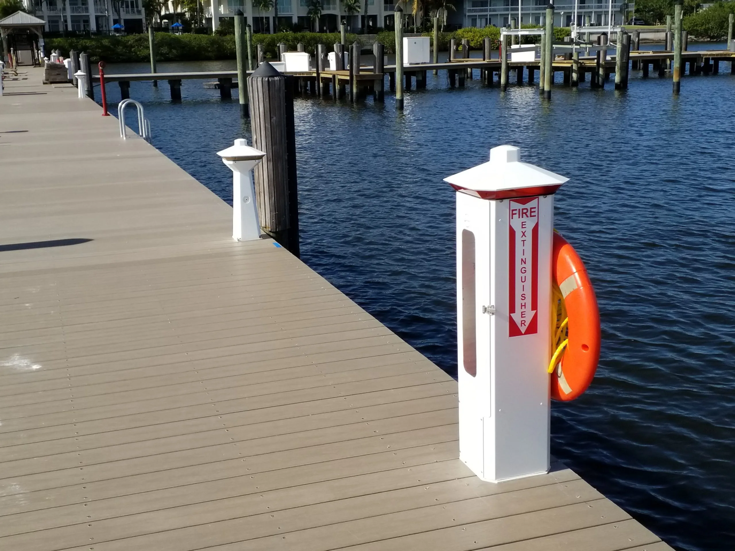 Hatteras Light Power Pedestal - Image 2