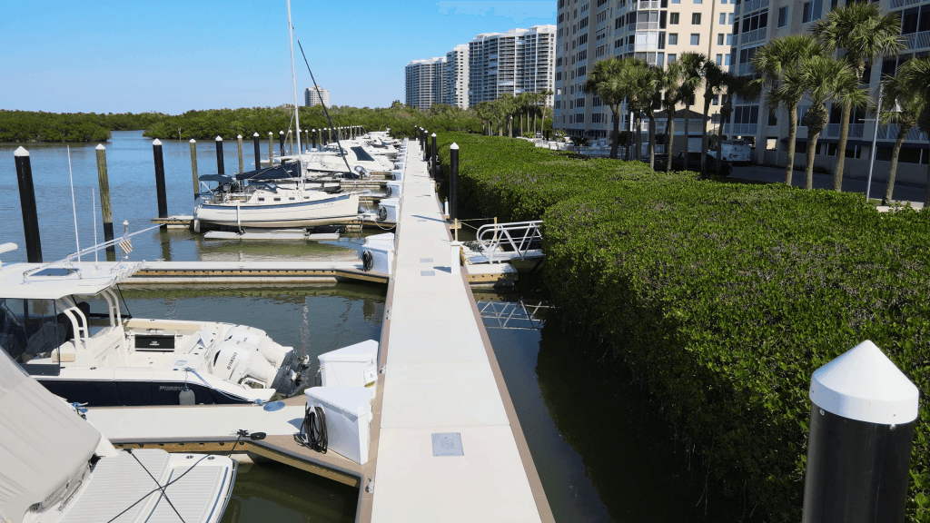 pelican isle yacht club