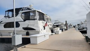 Top 5 Reasons to Upgrade to Fiberglass Dock Boxes This Season
